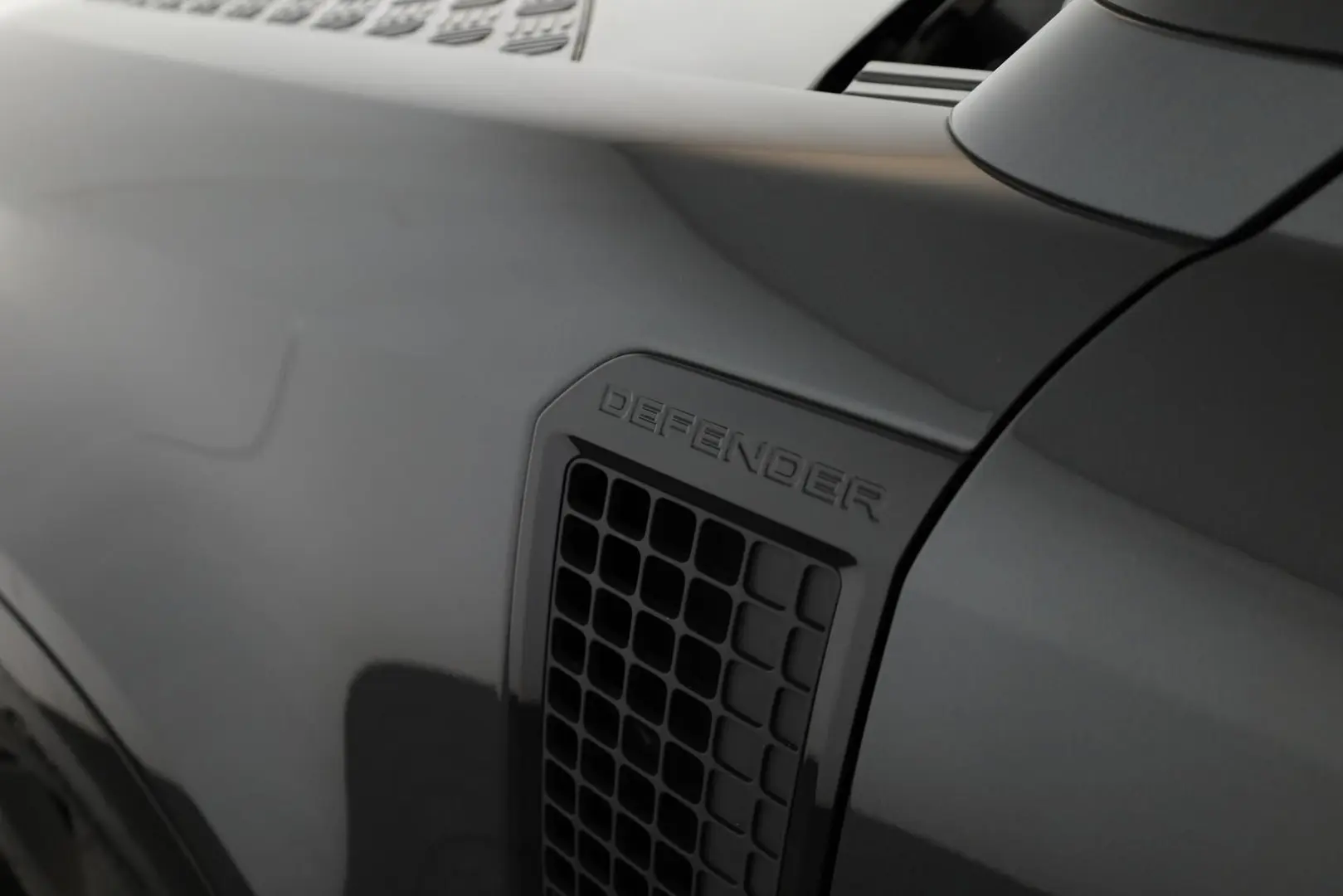 Land Rover Defender 110 P525 AWD Black Matrix Pano HUD