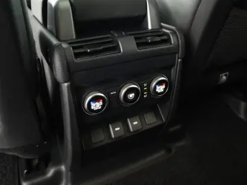 Land Rover Defender 110 P525 AWD Black Matrix Pano HUD