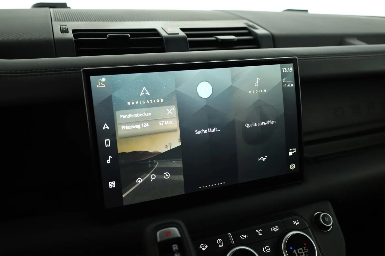 Land Rover Defender 110 P525 AWD Black Matrix Pano HUD