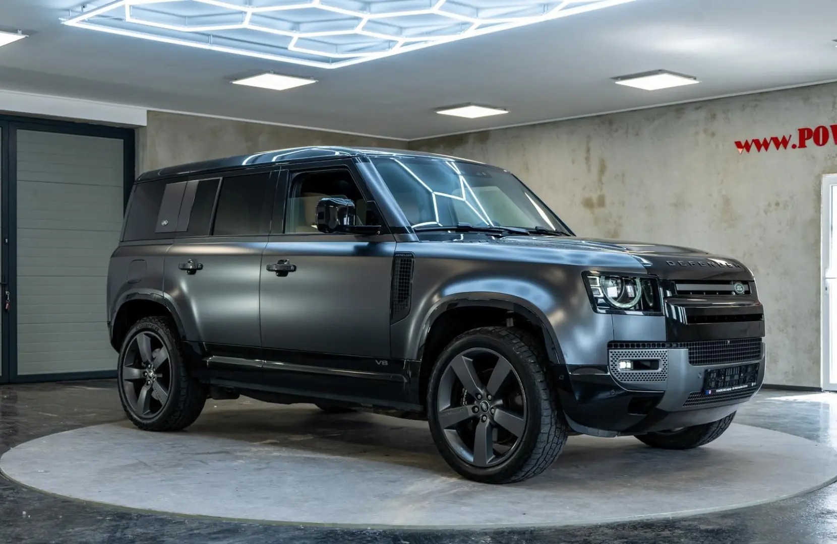 Land Rover Defender V8 Carpathian Edition 5.0 V8,AHK,LED