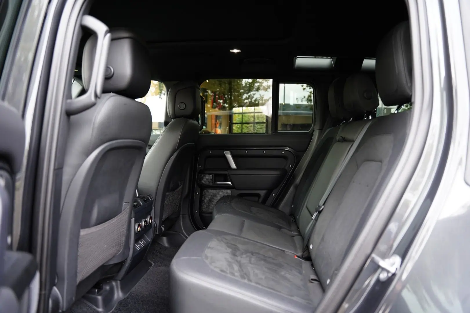 Land Rover Defender P525 V8 Carpathian Edition 110