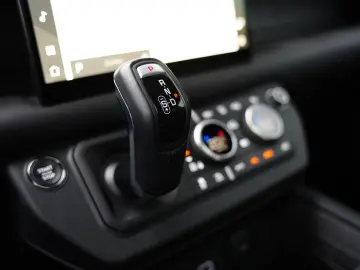 Land Rover Defender P525 V8 Carpathian Edition 110