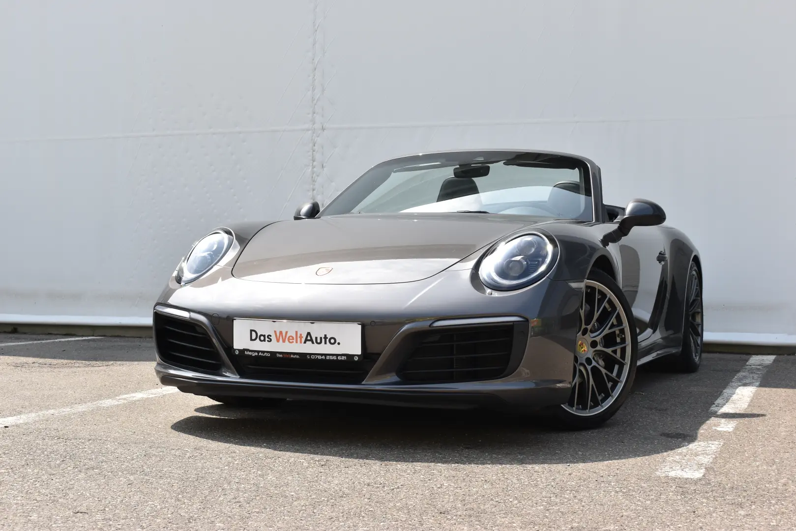PORSCHE 911 CARRERA 4