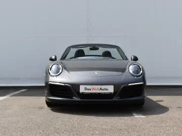PORSCHE 911 CARRERA 4