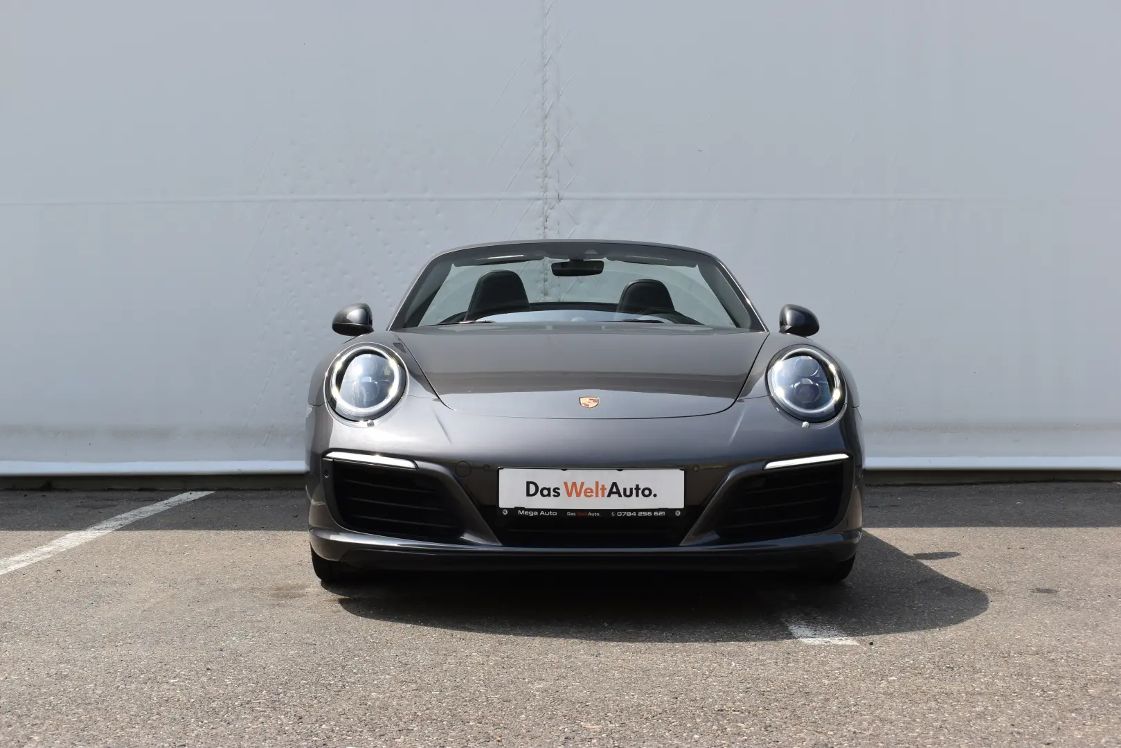 PORSCHE 911 CARRERA 4