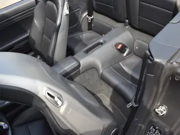 PORSCHE 911 CARRERA 4