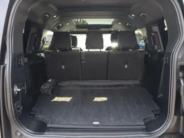 Land Rover Defender 130 D300 Outbound ++22ZOLL+MATRIX