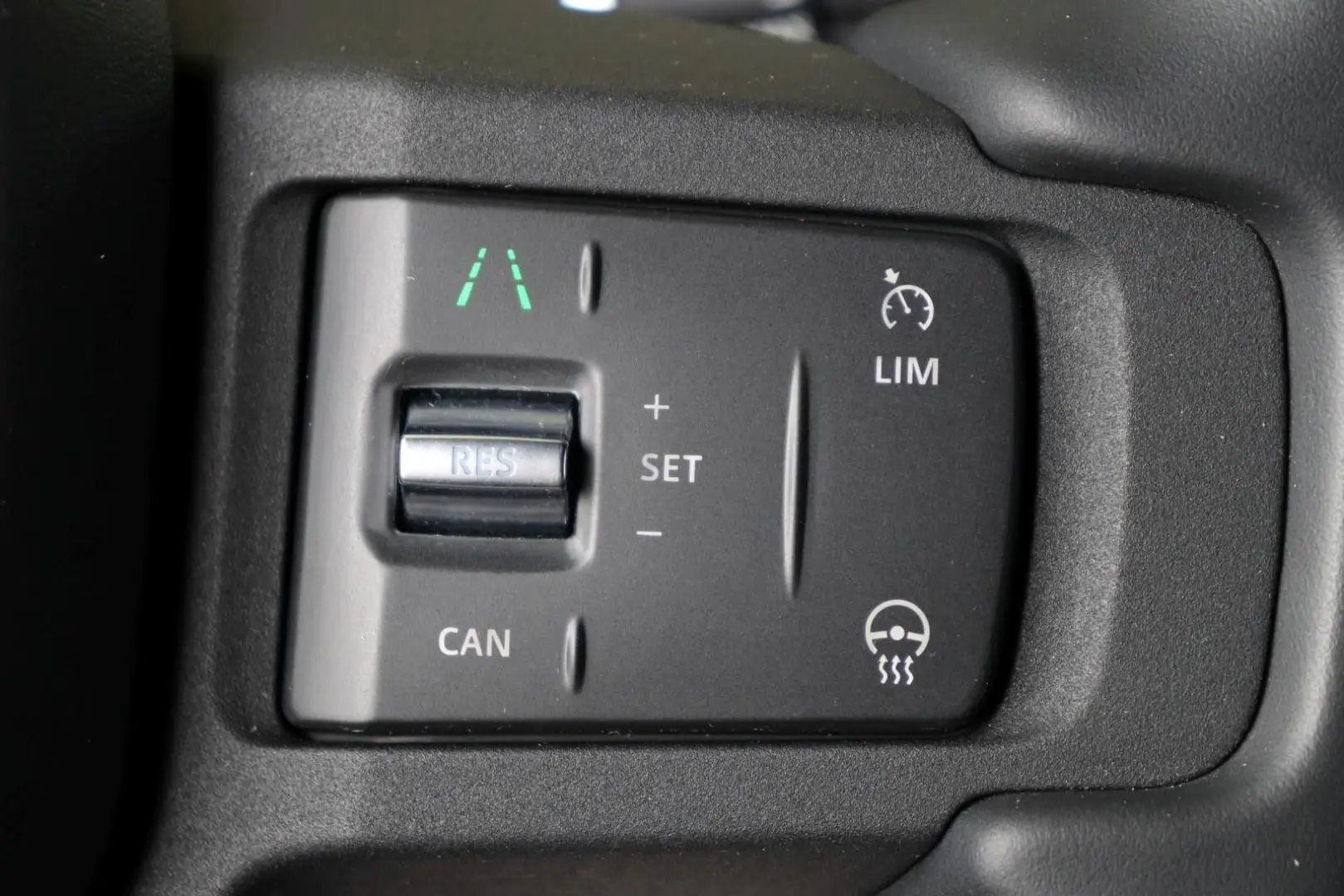 Land Rover Defender 130 D300 Outbound ++22ZOLL+MATRIX