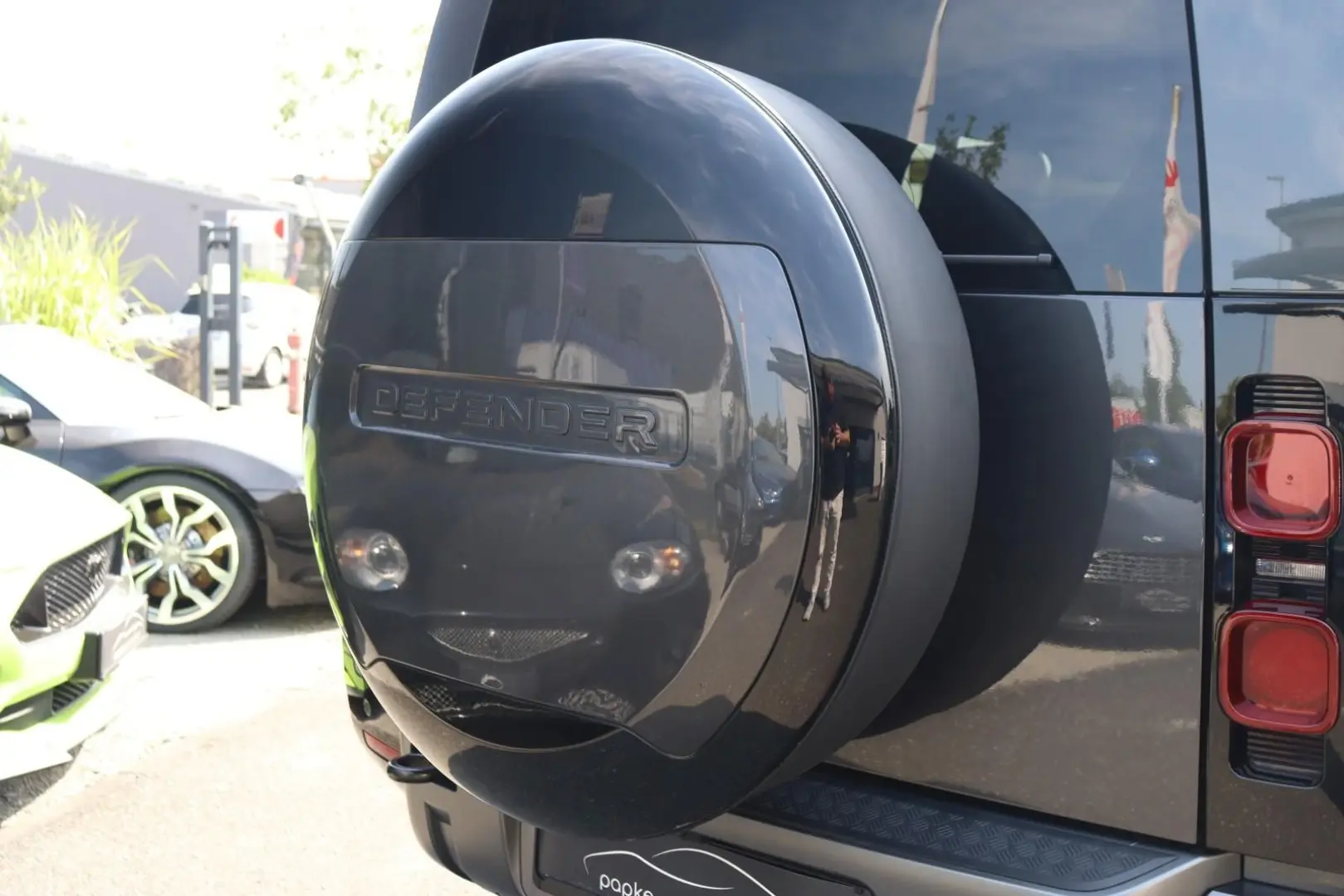 Land Rover Defender 130 D300 Outbound ++22ZOLL+MATRIX