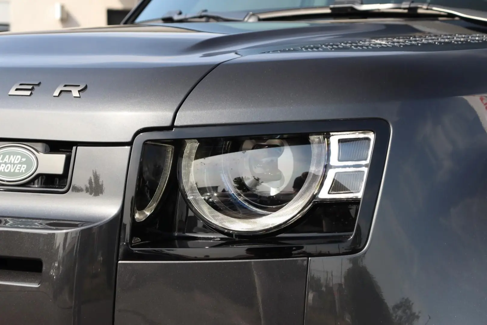 Land Rover Defender 130 D300 Outbound ++22ZOLL+MATRIX