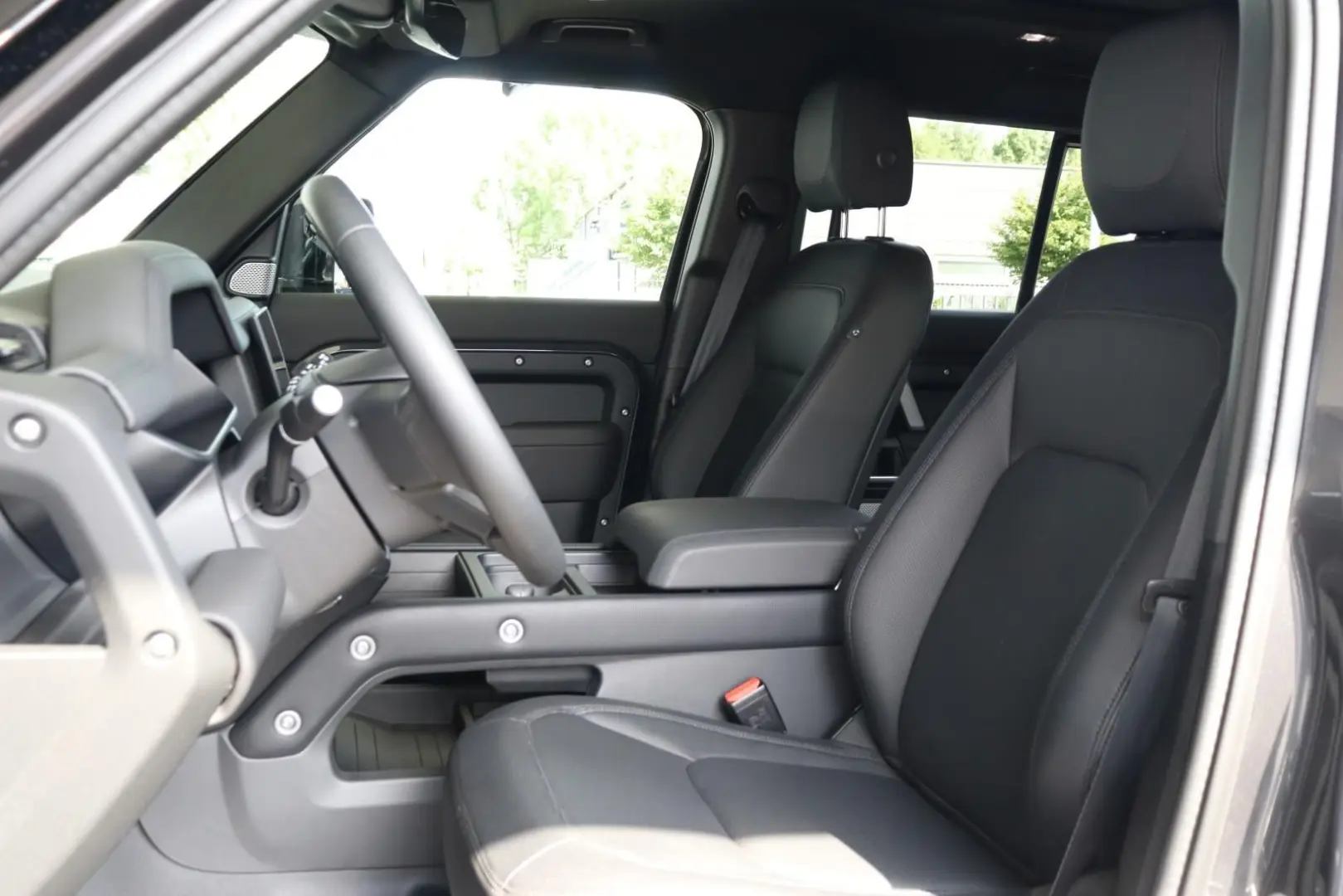 Land Rover Defender 130 D300 Outbound ++22ZOLL+MATRIX