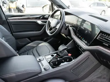 Touareg 3.0 TDI Tiptronic Elegance (AHK) MATRIX