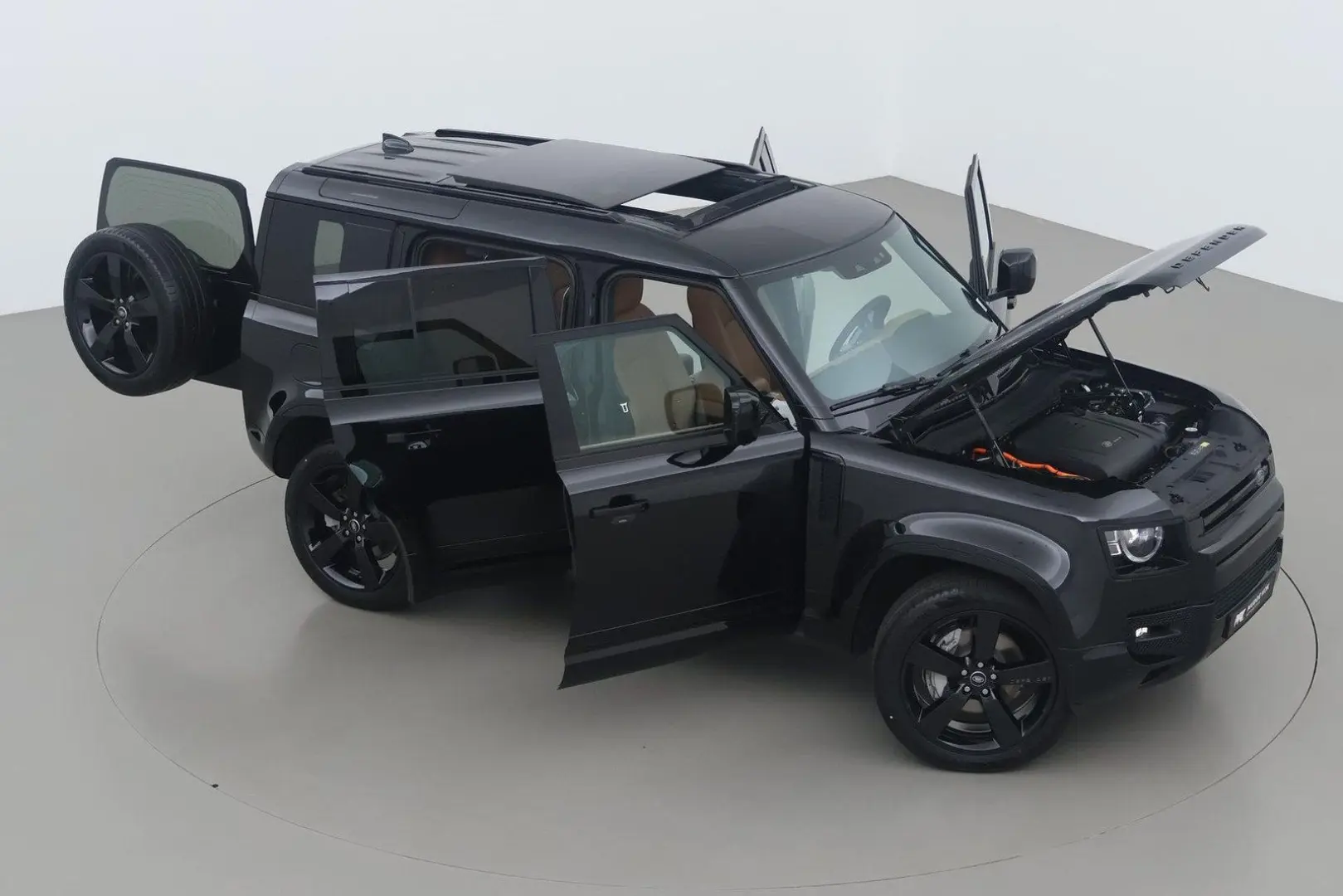 Land Rover Defender P300e 110 X-Dynamic HSE | Black Pack |