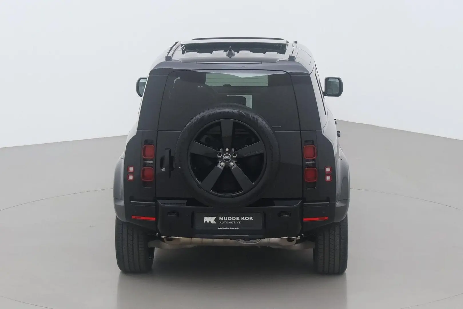 Land Rover Defender P300e 110 X-Dynamic HSE | Black Pack |