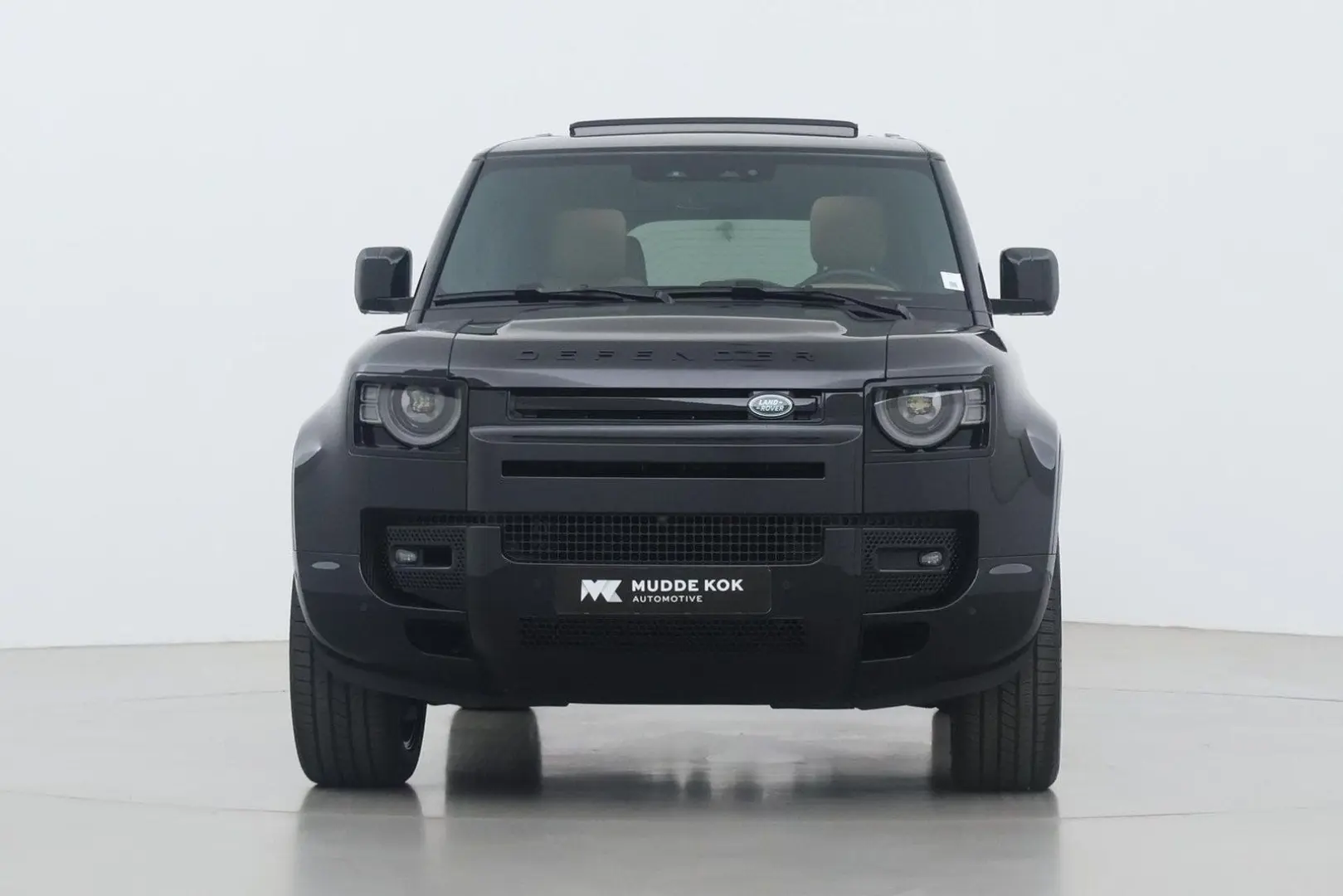 Land Rover Defender P300e 110 X-Dynamic HSE | Black Pack |