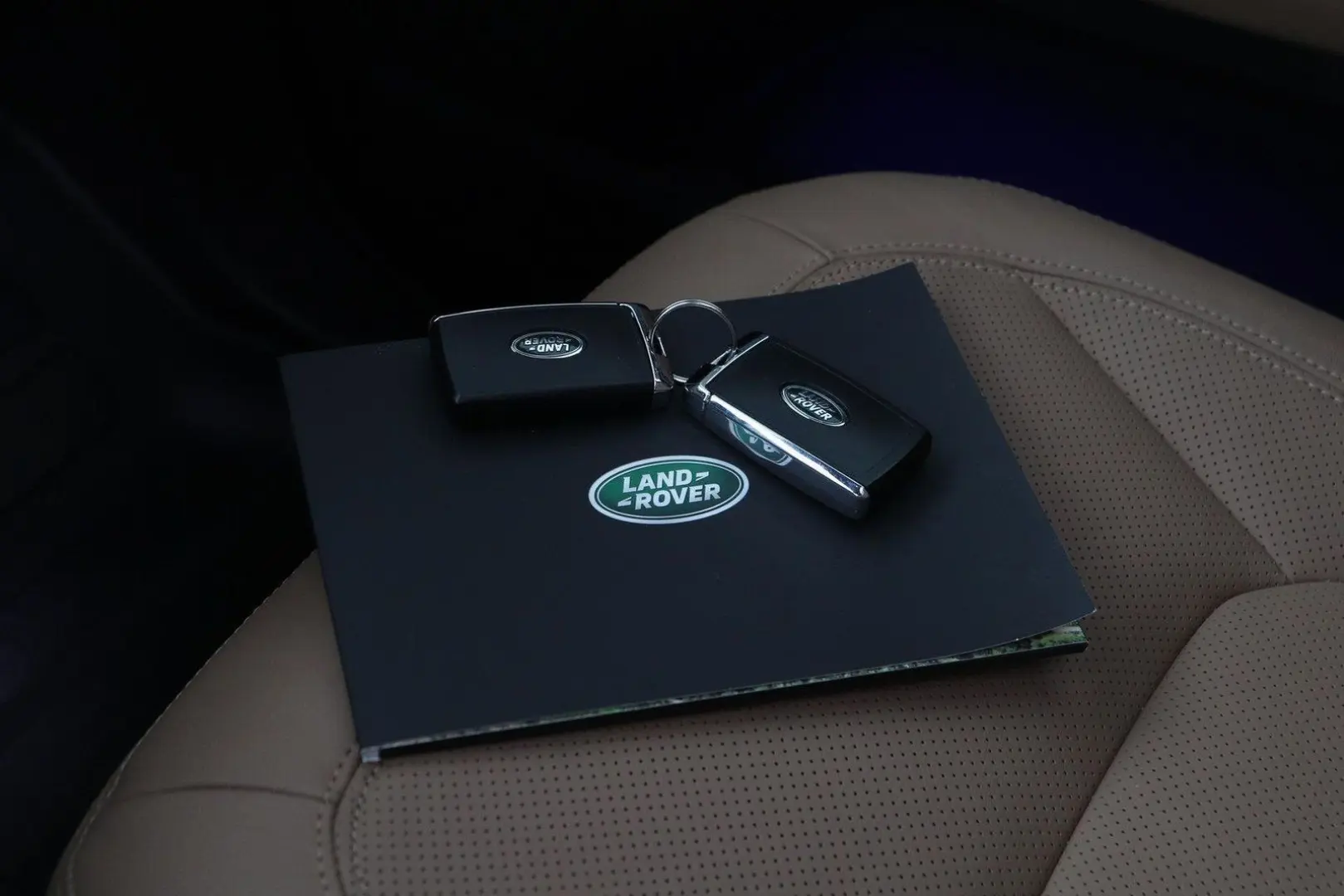 Land Rover Defender P300e 110 X-Dynamic HSE | Black Pack |