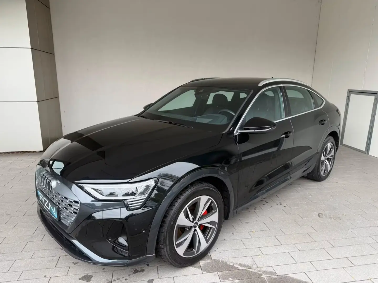 Q8 Sportback e-tron 50 quattro advanced