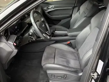 Q8 Sportback e-tron 50 quattro advanced
