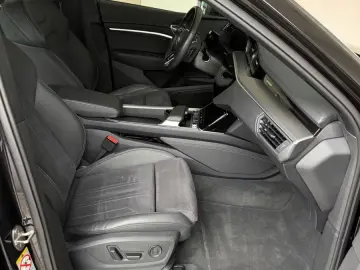 Q8 Sportback e-tron 50 quattro advanced