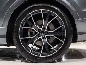 Q8 50TDI quattro*S-LINE*HD-MATRIX*B&O*PANO*22