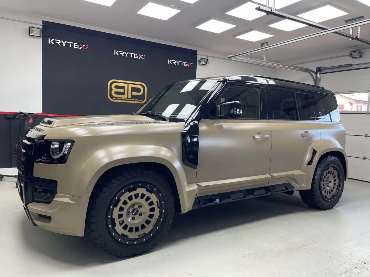 Land Rover Defender LE 110 *LUMMA DESIGN WIDEBODY CLR LD