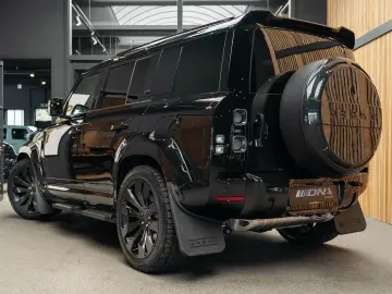 Land Rover Defender Urban Automotive WIDE TRACK P300e HSE D