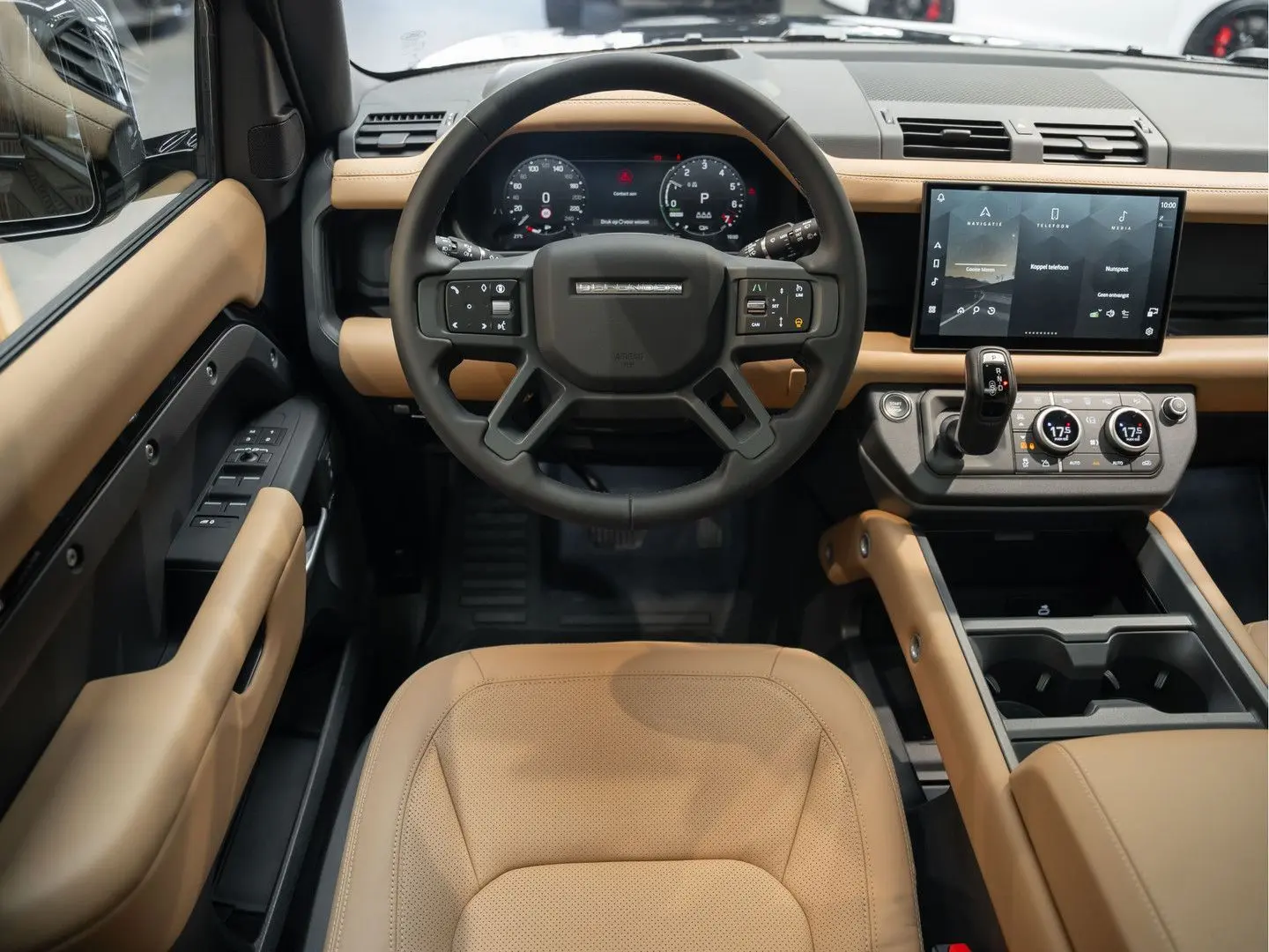 Land Rover Defender Urban Automotive WIDE TRACK P300e HSE D