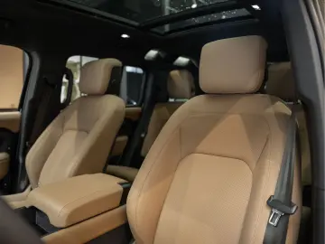 Land Rover Defender Urban Automotive WIDE TRACK P300e HSE D