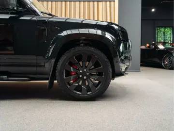 Land Rover Defender Urban Automotive WIDE TRACK P300e HSE D