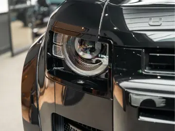 Land Rover Defender Urban Automotive WIDE TRACK P300e HSE D