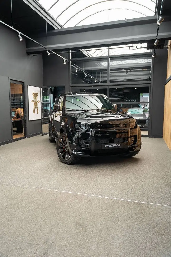 Land Rover Defender Urban Automotive WIDE TRACK P300e HSE D