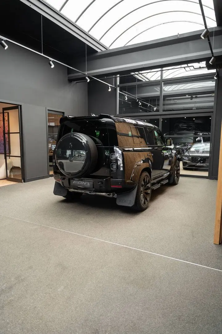 Land Rover Defender Urban Automotive WIDE TRACK P300e HSE D