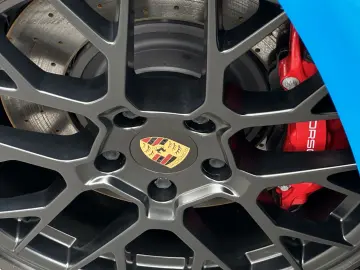 992 911 Carrera 4 GTS BOSE 360° Sportsitze
