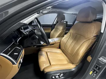 745 745e / MASSAGE / CAM 360 / SOFT CLOSE / REAR