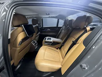 745 745e / MASSAGE / CAM 360 / SOFT CLOSE / REAR