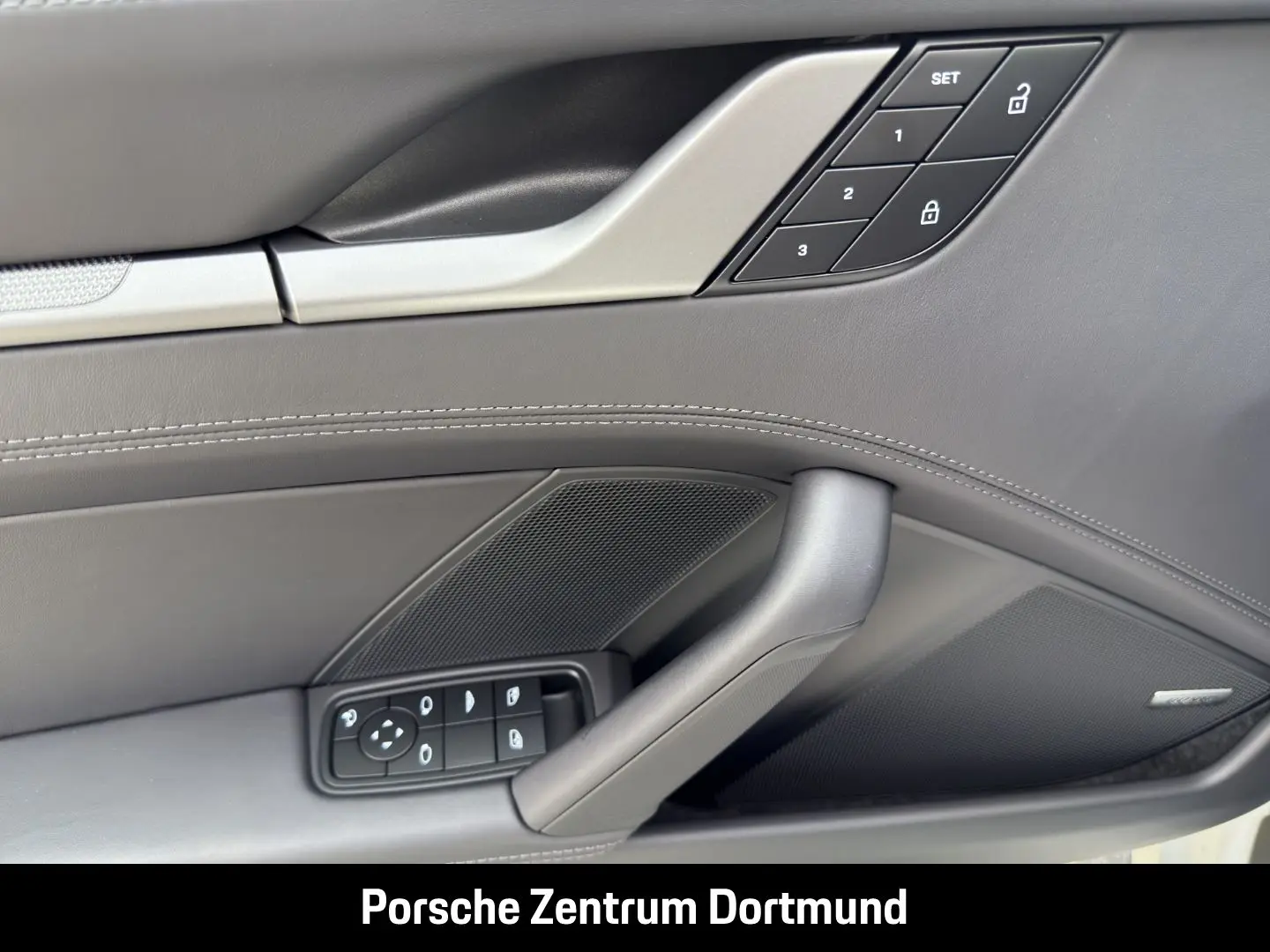 992 911 Carrera 4S Cabriolet BOSE Sportabgas LED