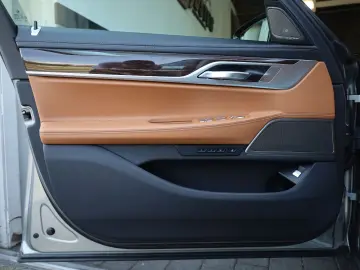 730d/360*/HUD/SHZ/DAB/AIRMATIC/HarmanKardon/R19