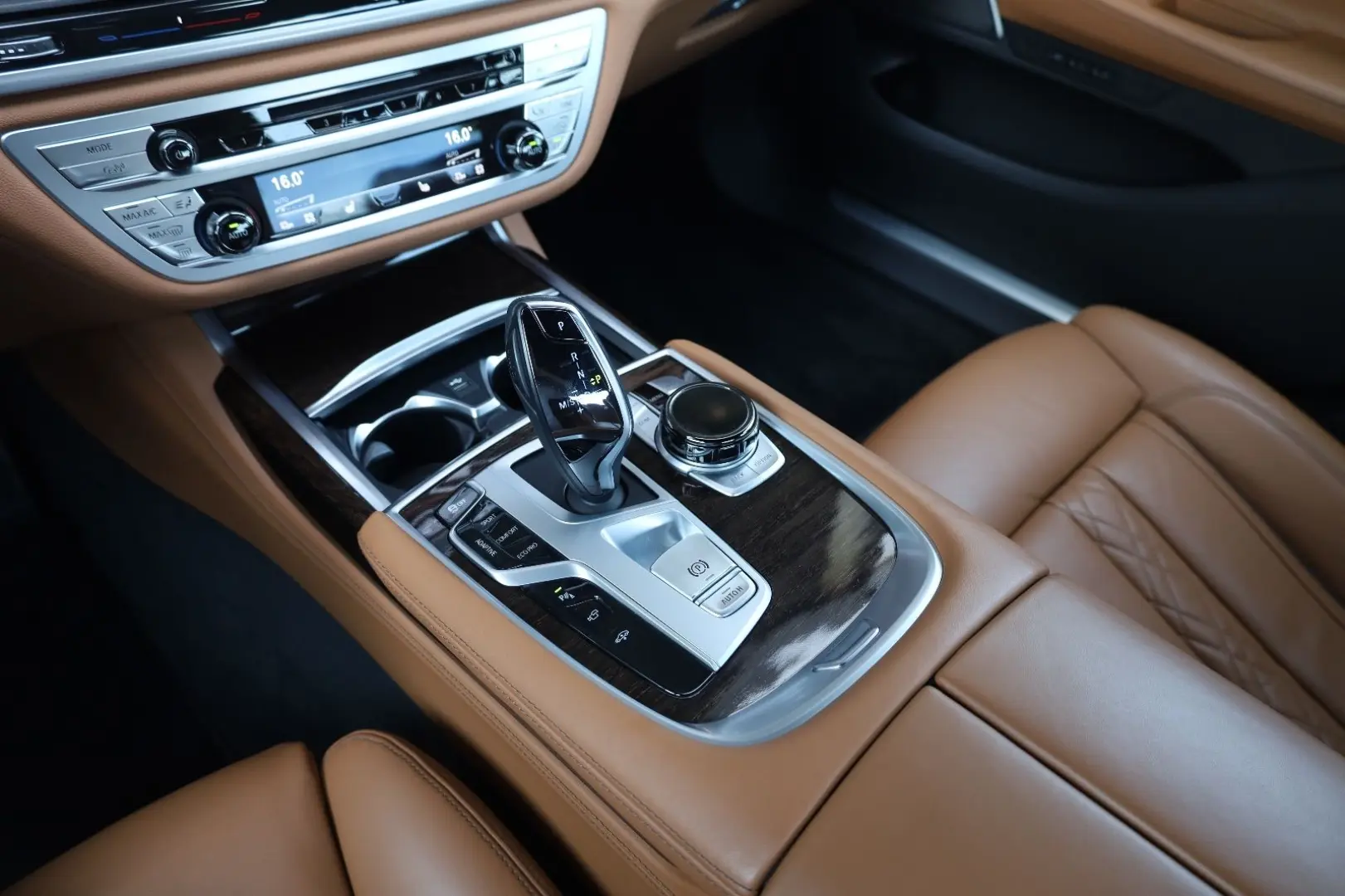 730d/360*/HUD/SHZ/DAB/AIRMATIC/HarmanKardon/R19