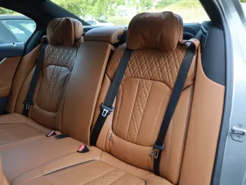 730d/360*/HUD/SHZ/DAB/AIRMATIC/HarmanKardon/R19