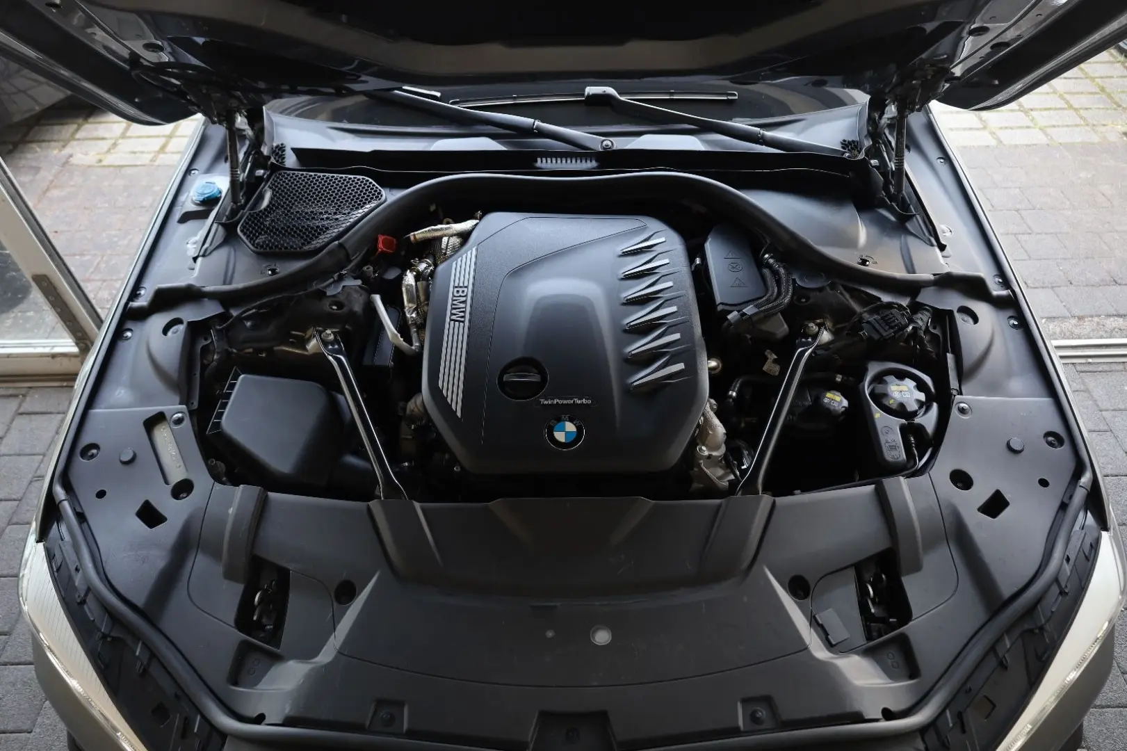 730d/360*/HUD/SHZ/DAB/AIRMATIC/HarmanKardon/R19