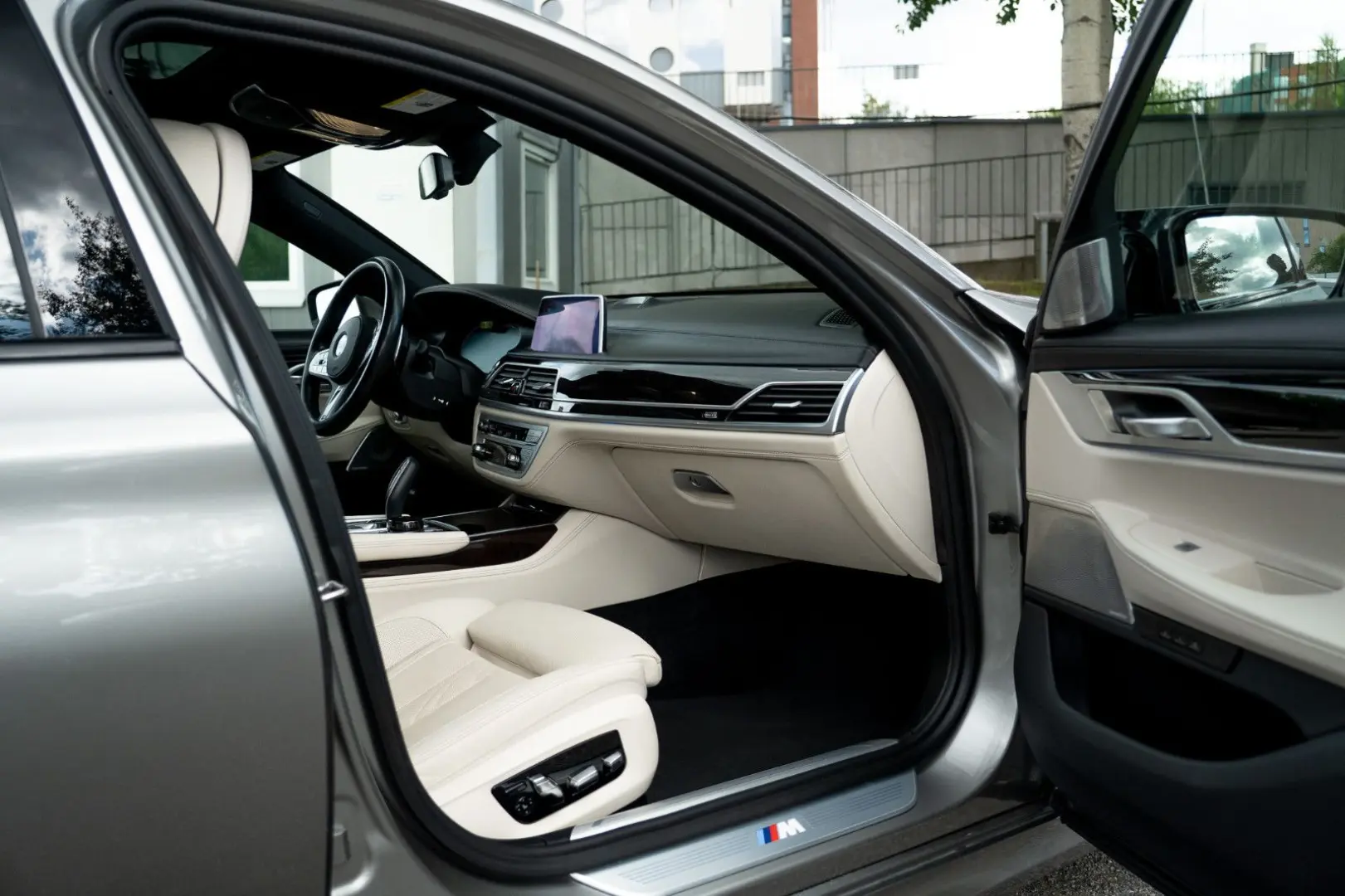745Le xDrive Bowers & Wilkins/HUD/360