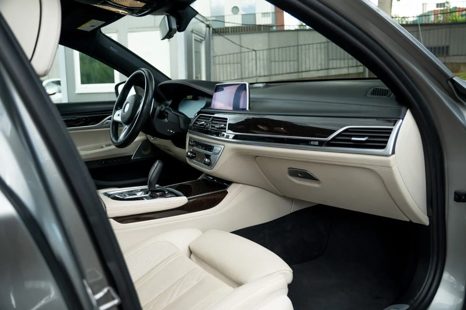 745Le xDrive Bowers & Wilkins/HUD/360