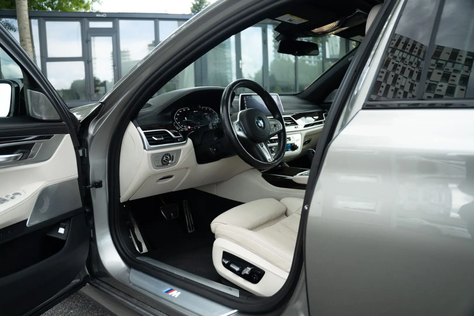 745Le xDrive Bowers & Wilkins/HUD/360
