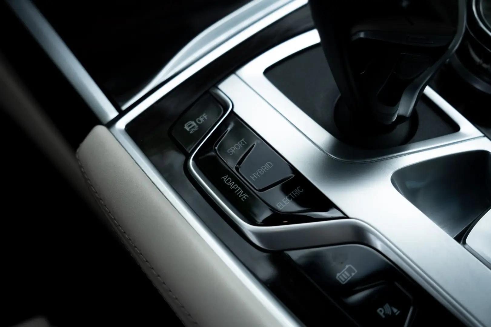 745Le xDrive Bowers & Wilkins/HUD/360