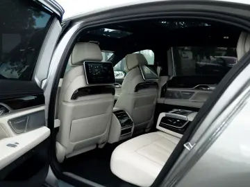 745Le xDrive Bowers & Wilkins/HUD/360
