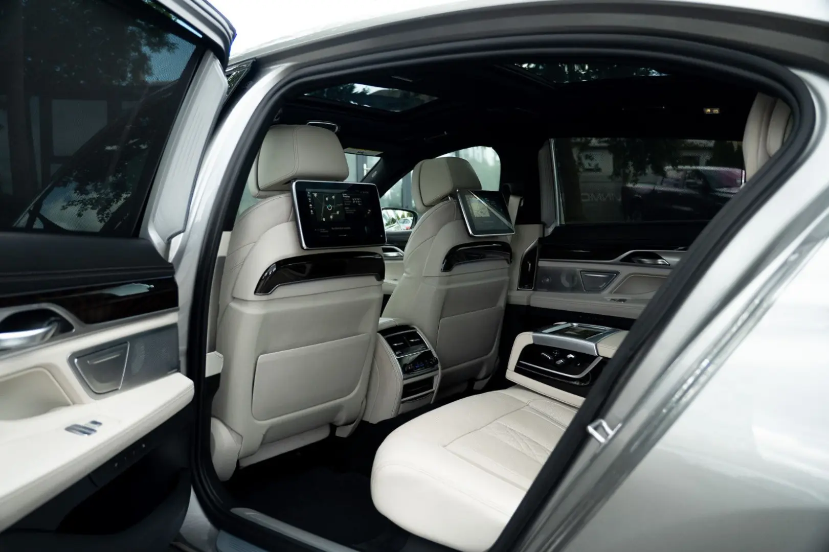 745Le xDrive Bowers & Wilkins/HUD/360