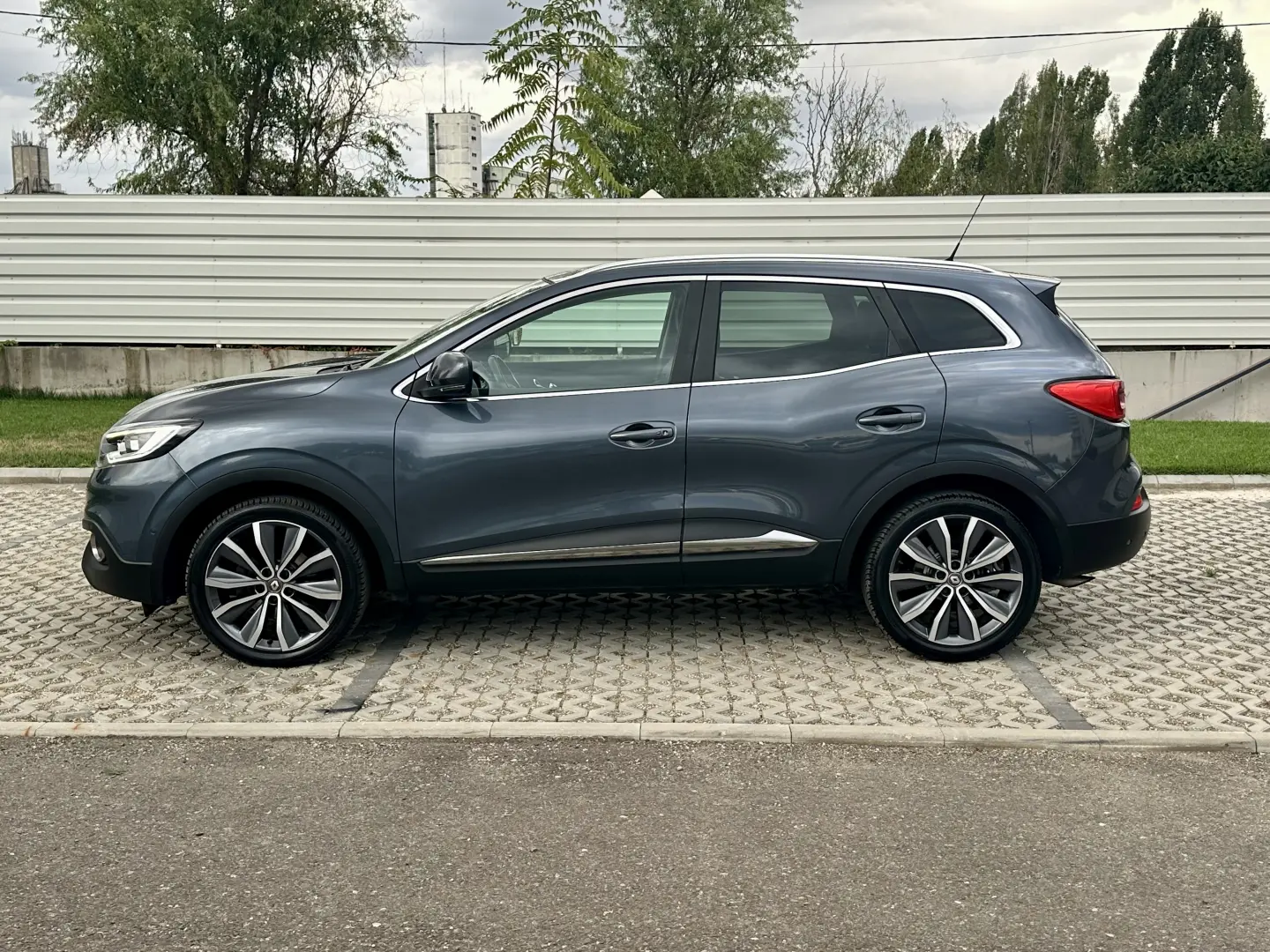 Renault Kadjar / 125.000 km/ carlig remorcare/ navigatie