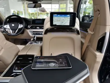 745 L e xDrive  First Class  MEGA AUSSTATTUNG