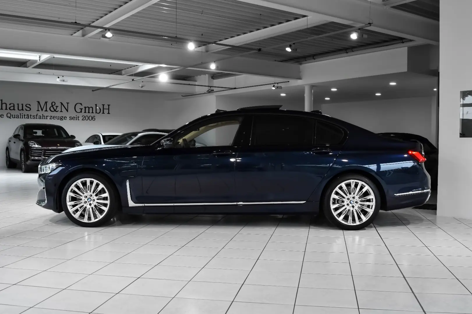 745 L e xDrive  First Class  MEGA AUSSTATTUNG