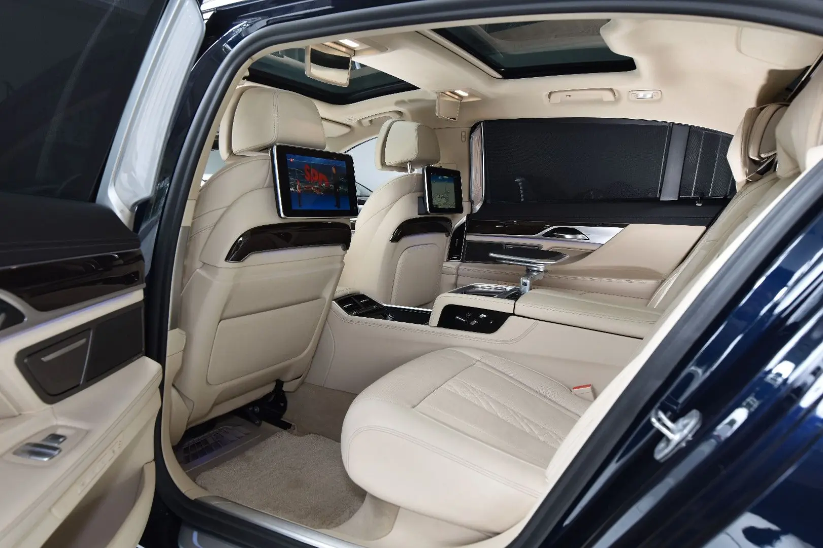745 L e xDrive  First Class  MEGA AUSSTATTUNG